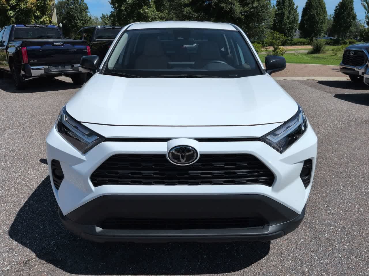 Used 2025 Toyota RAV4 LE FWD image 9