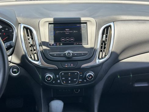 Certified 2024 Chevrolet Equinox LT FWD image 18