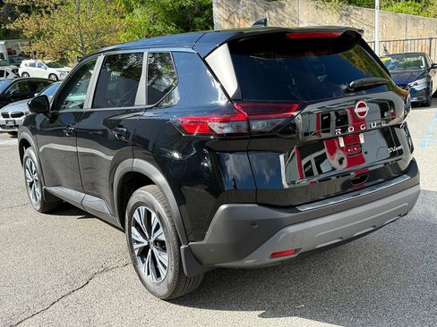 Used 2023 Nissan Rogue SV AWD/4WD image 4
