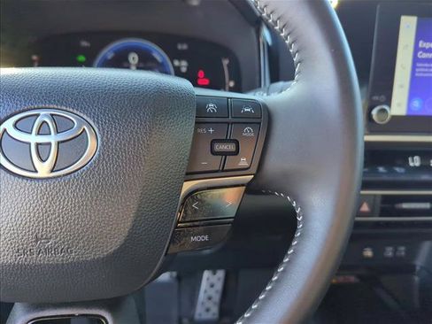 Certified 2025 Toyota Camry SE FWD image 16
