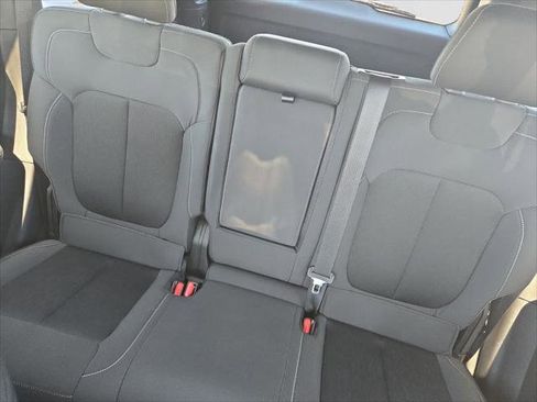 Certified 2024 Jeep Grand Cherokee Laredo X image 13