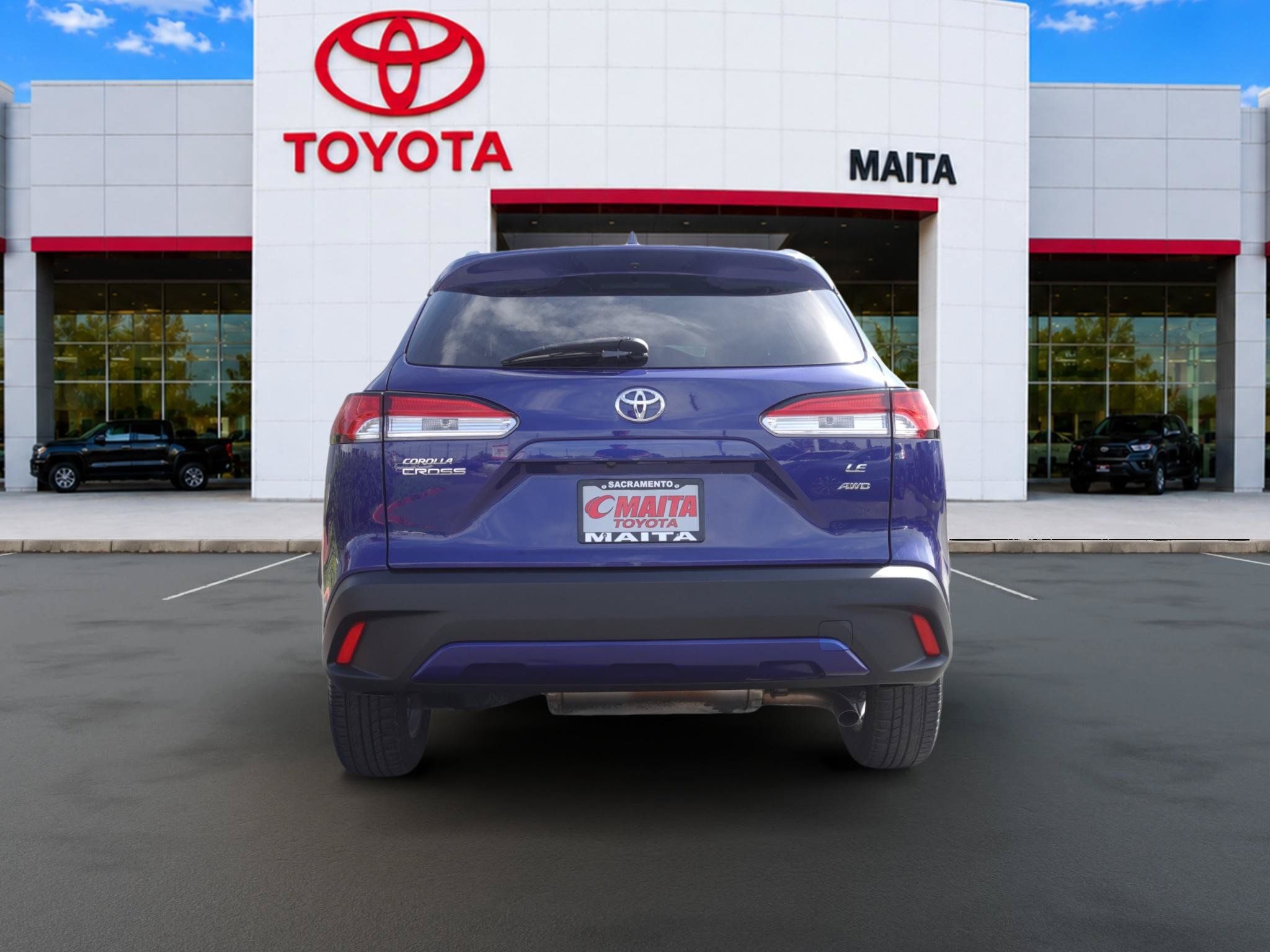 Used 2022 Toyota Corolla Cross LE AWD/4WD image 4