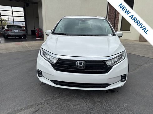 Used 2023 Honda Odyssey Touring image 2