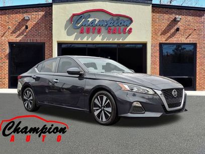 Used 2022 Nissan Altima 2.5 SV