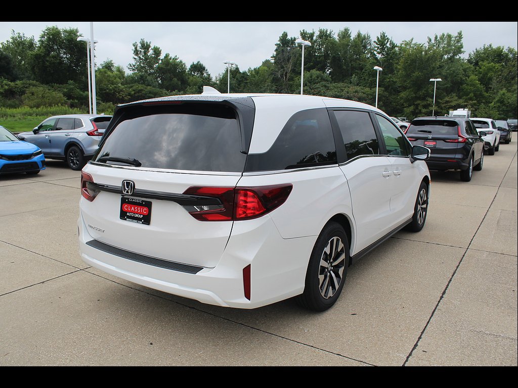 New 2026 Honda Odyssey EX-L image 3