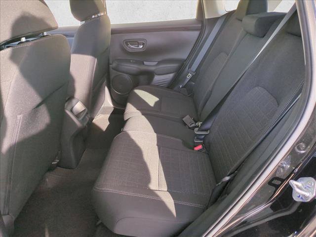 Certified 2025 Honda HR-V LX image 17