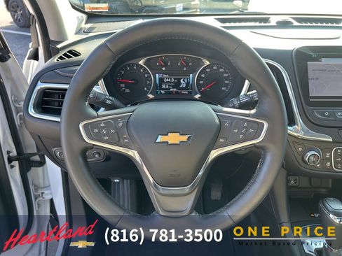 Used 2018 Chevrolet Equinox Premier image 26