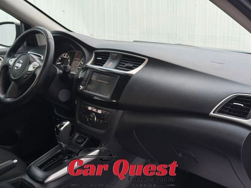Used 2019 Nissan Sentra SV FWD image 18