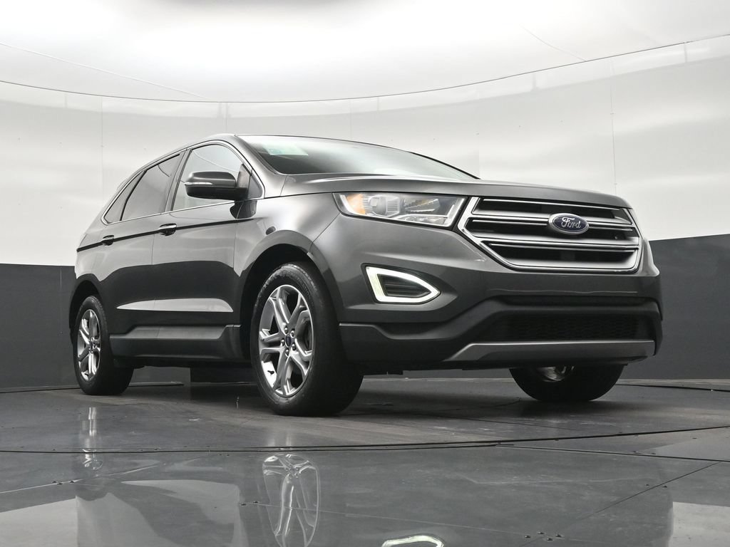 Used 2018 Ford Edge Titanium FWD image 34