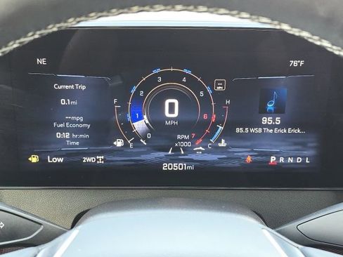 Used 2024 Chevrolet Traverse Z71 image 28