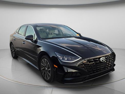 Used 2022 Hyundai Sonata Limited FWD image 4