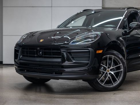 Certified 2026 Porsche Macan AWD/4WD image 20