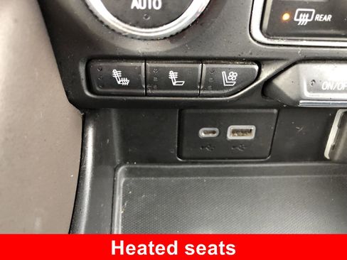 Used 2021 GMC Yukon SLT w/ SLT Premium Package image 7