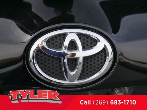 Used 2017 Toyota RAV4 SE w/ Power Extra Value Package AWD/4WD image 15