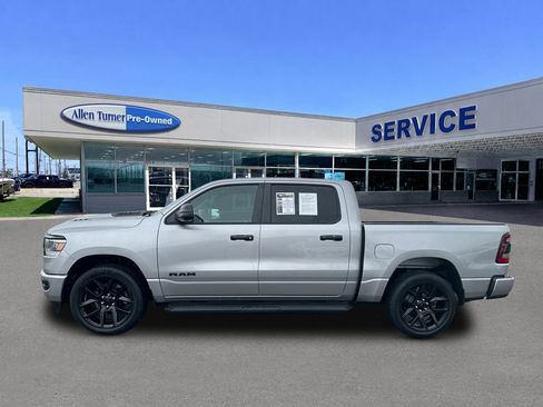Used 2023 RAM 1500 Laramie AWD/4WD image 4