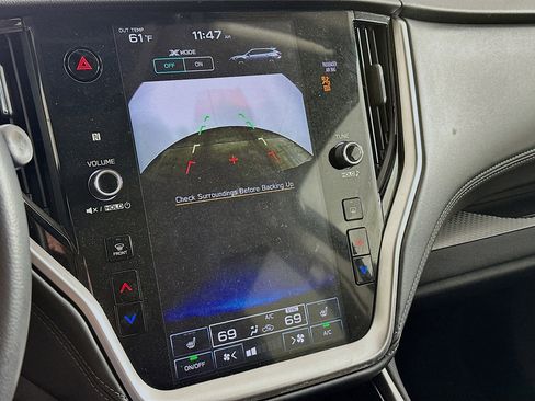 Used 2025 Subaru Outback Premium image 22