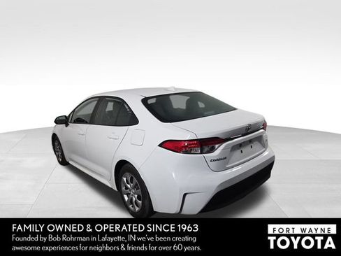 Used 2024 Toyota Corolla LE FWD image 9