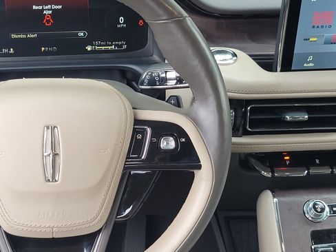 Used 2023 Lincoln Aviator Reserve w/ Equipment Group 201A image 14