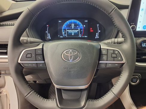 New 2026 Toyota Grand Highlander XLE image 21