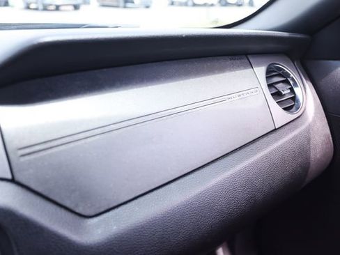 Used 2013 Ford Mustang GT RWD image 46