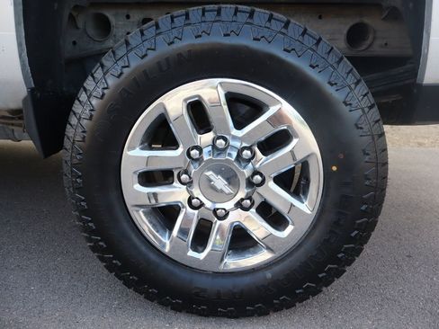 Used 2016 Chevrolet Silverado 2500 LT w/ LT Plus Package AWD/4WD image 41