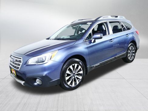 Used 2016 Subaru Outback 2.5i Limited image 3