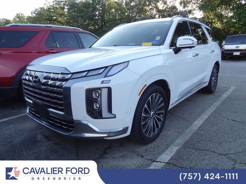 Used 2024 Hyundai Palisade Calligraphy AWD/4WD image 2