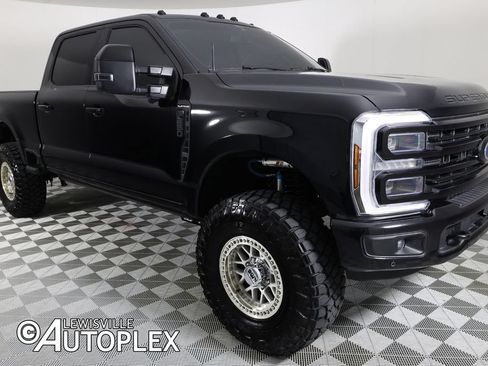 Used 2026 Ford F250 Platinum AWD/4WD image 3
