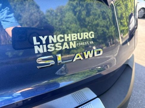 Used 2023 Nissan Rogue SL w/ SL Premium Package AWD/4WD image 10