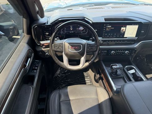 Used 2024 GMC Sierra 1500 SLT w/ SLT Convenience Package AWD/4WD image 18