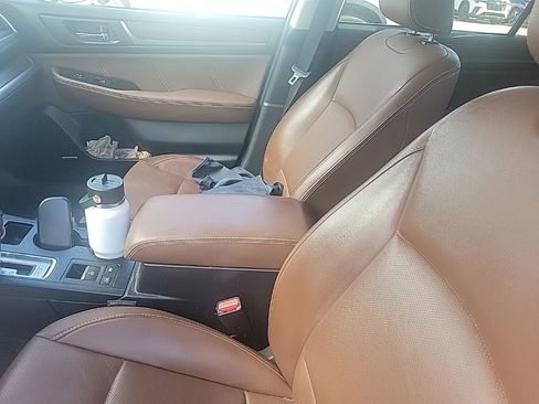 Used 2017 Subaru Outback 3.6R Touring w/ Popular Package #5A AWD/4WD image 17