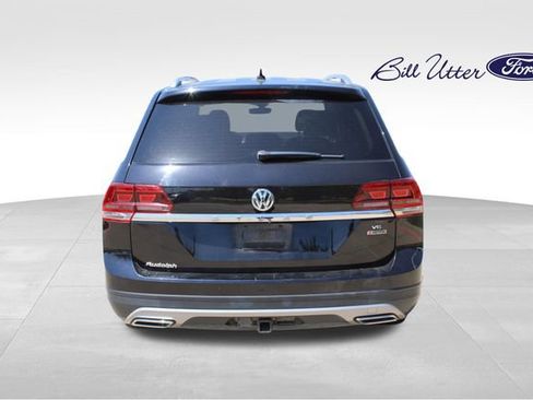 Used 2019 Volkswagen Atlas SE w/ Towing Package AWD/4WD image 6