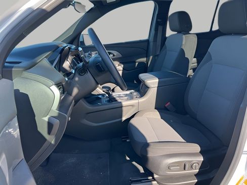 Used 2023 Chevrolet Traverse LT w/ Midnight/Sport Edition image 27