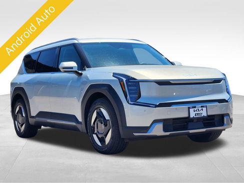 Certified 2024 Kia EV9 Wind AWD/4WD image 6