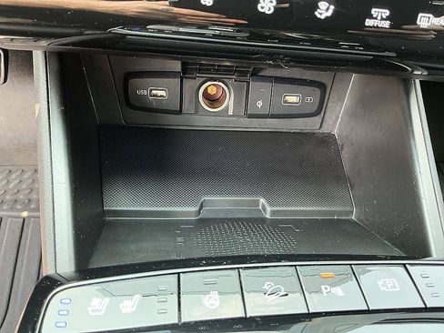 Used 2024 Hyundai Tucson Limited AWD/4WD image 19