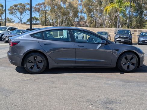 Used 2021 Tesla Model 3 Standard Range Plus RWD image 12