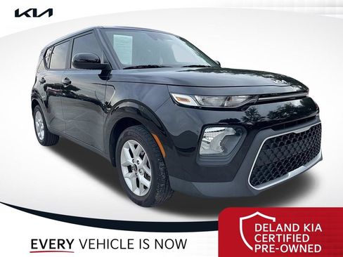 Certified 2022 Kia Soul LX w/ Technology Package FWD image 1