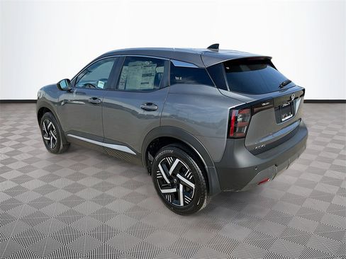 New 2026 Nissan Kicks SV image 5