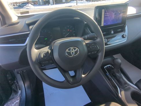 Used 2024 Toyota Corolla LE w/ LE Convenience Package image 21