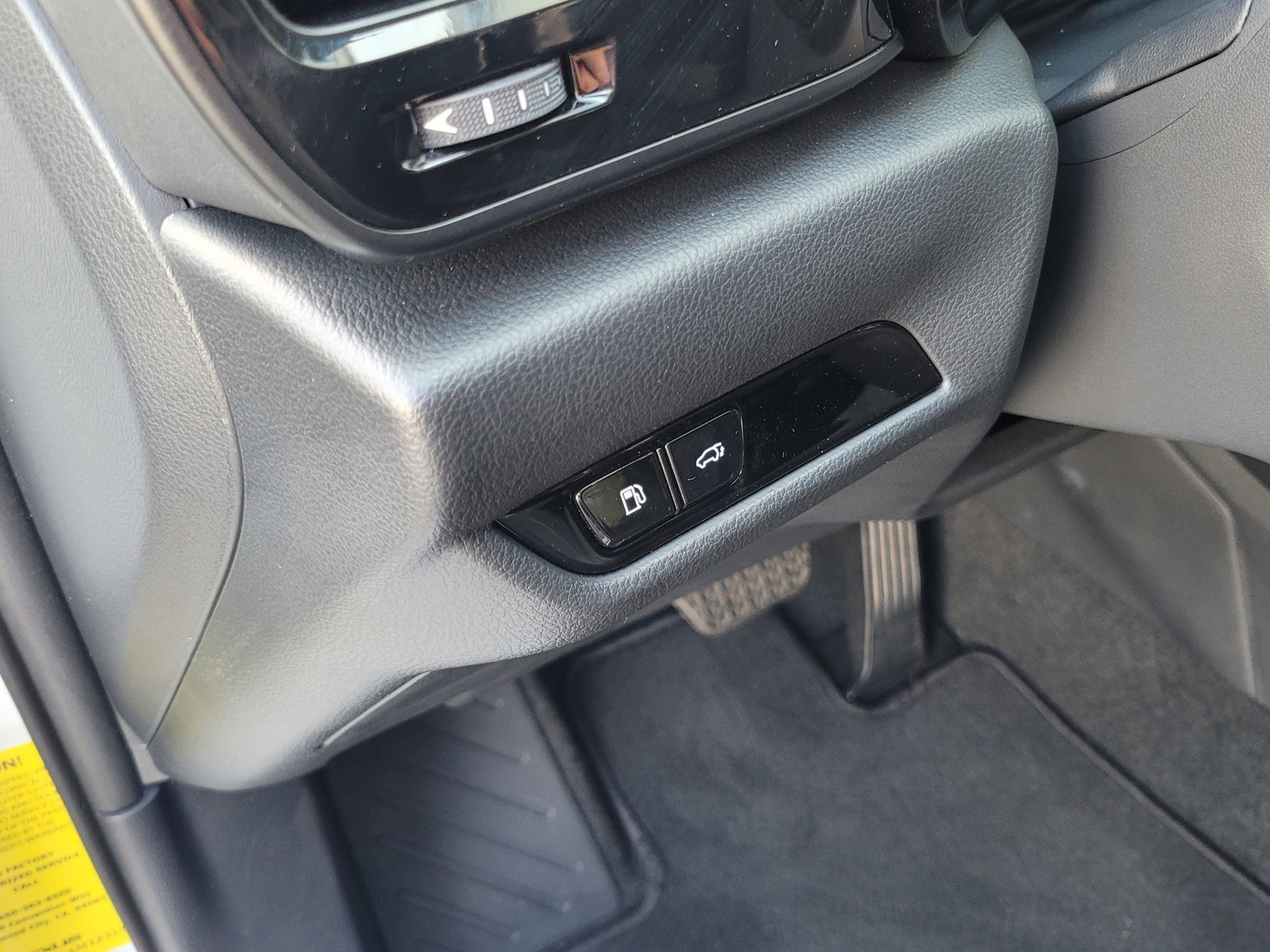 Certified 2026 Lexus NX 350h AWD w/ Accessory Package (2T) image 18