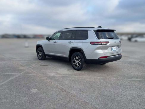 New 2025 Jeep Grand Cherokee L Limited image 8