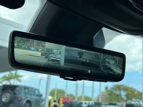 Used 2025 Jeep Grand Cherokee L Limited w/ Luxury Tech Group II image 71