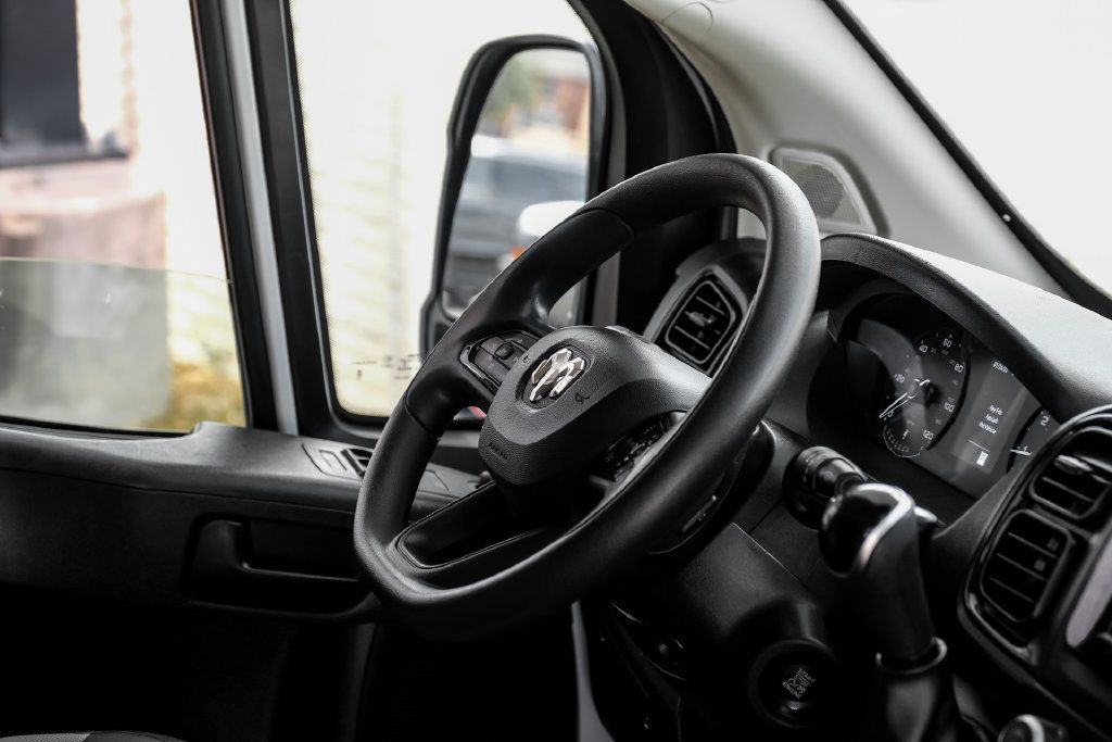 Used 2025 RAM ProMaster 2500 w/ Convenience Group FWD image 13