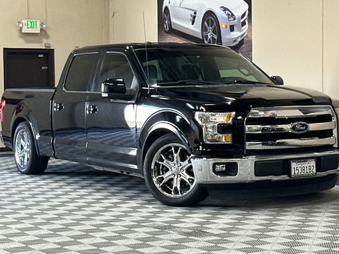 Used 2016 Ford F150 XLT image 2