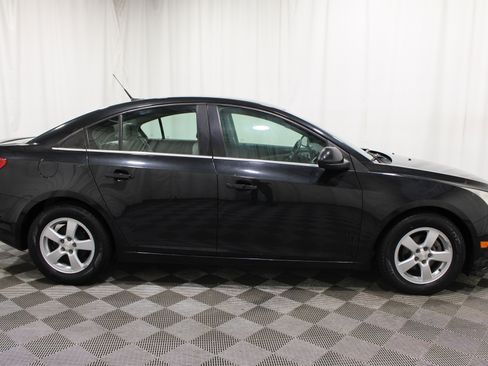 Used 2014 Chevrolet Cruze LT FWD image 24