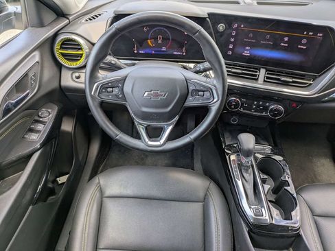 Used 2025 Chevrolet Trax ACTIV w/ Sunroof Package FWD image 16