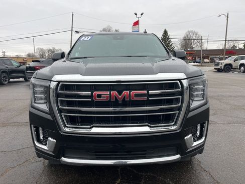 Used 2023 GMC Yukon SLT w/ SLT Luxury Package image 8
