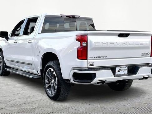 Used 2025 Chevrolet Silverado 1500 High Country image 4