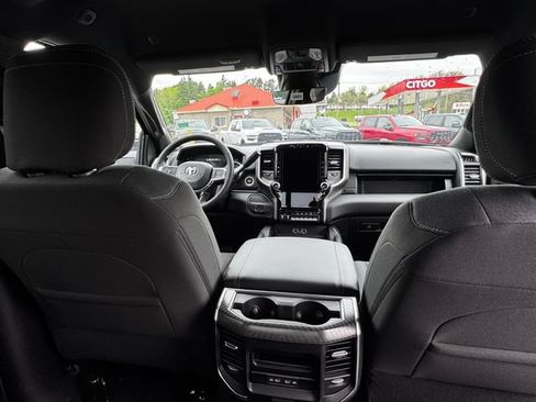 New 2026 RAM 2500 Big Horn AWD/4WD image 17