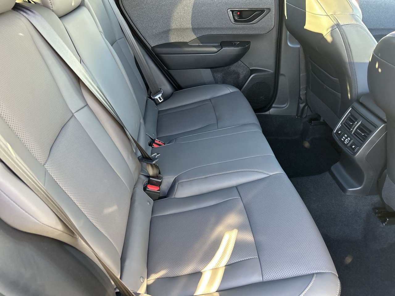 New 2026 Subaru Outback Limited AWD/4WD image 9
